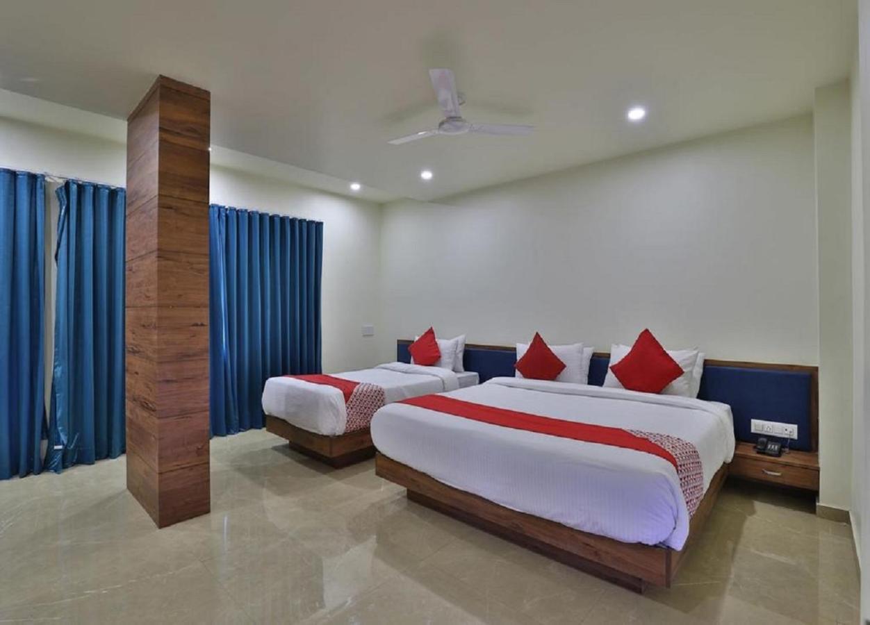 Hotel Kuber Dwārka Εξωτερικό φωτογραφία