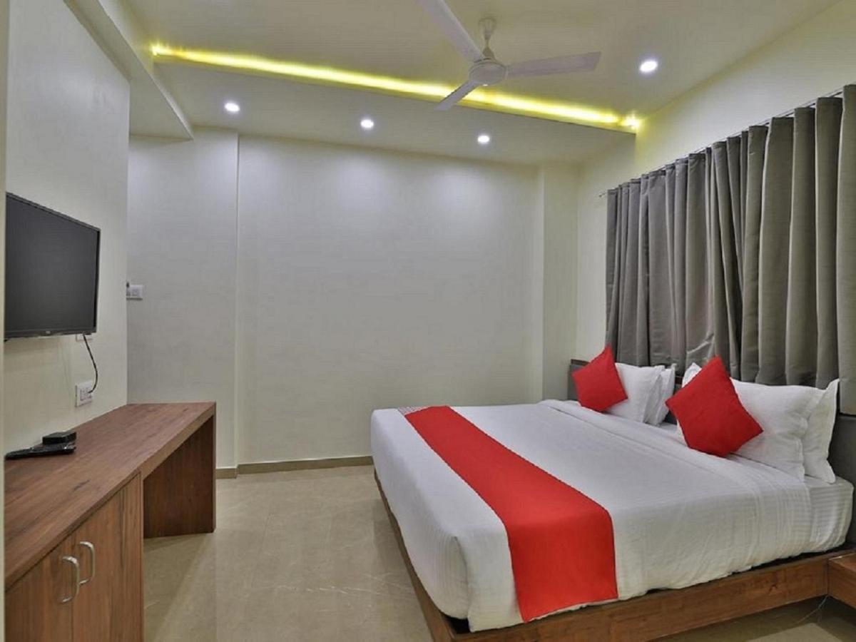 Hotel Kuber Dwārka Εξωτερικό φωτογραφία