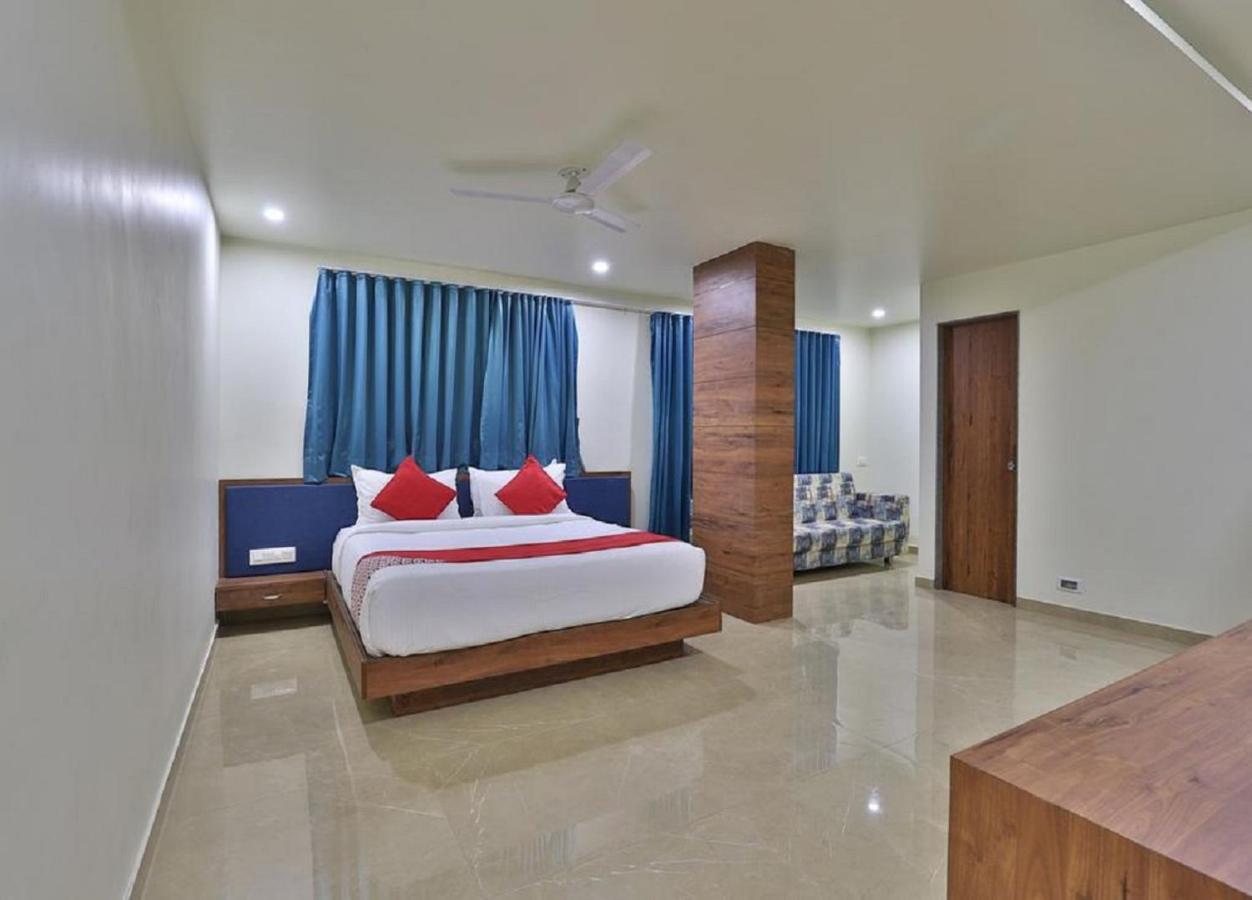 Hotel Kuber Dwārka Εξωτερικό φωτογραφία