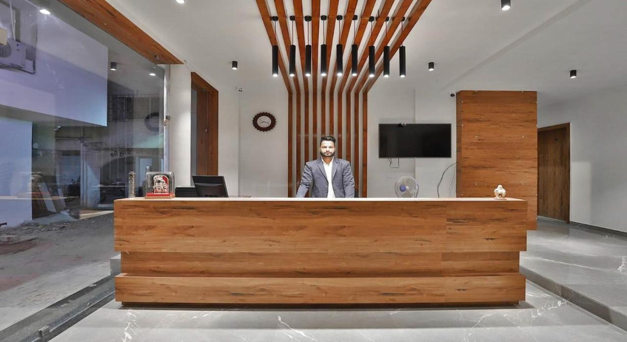 Hotel Kuber Dwārka Εξωτερικό φωτογραφία
