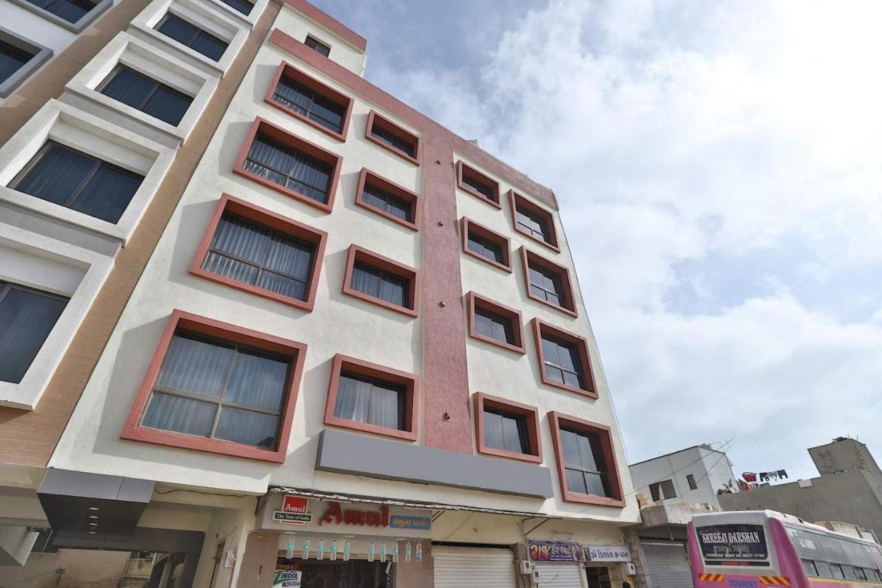 Hotel Kuber Dwārka Εξωτερικό φωτογραφία